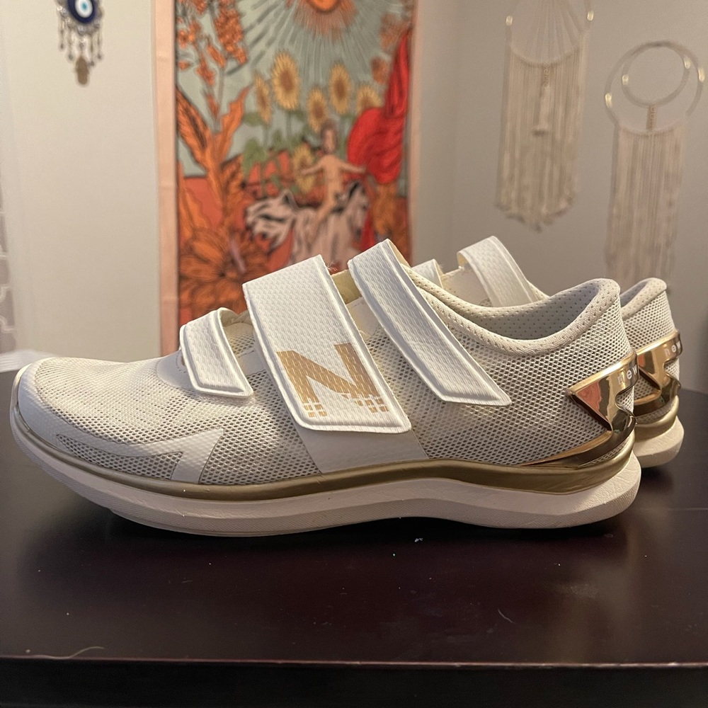 New Balance spin shoes